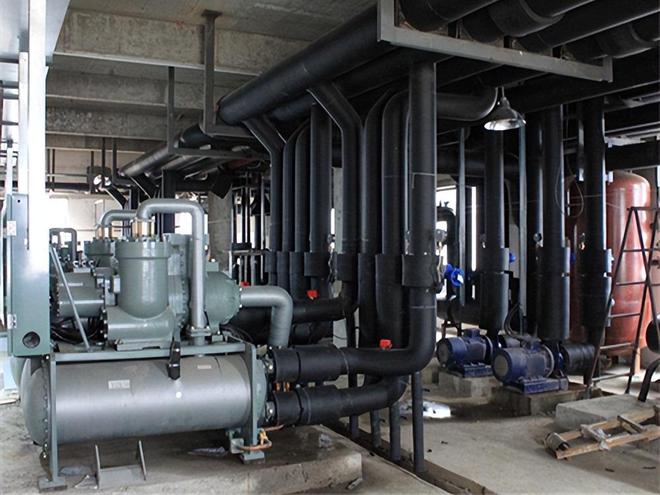 什么是地源热泵？挖口井就能代替空调实现冬暖夏凉怎么做到的？(图3)