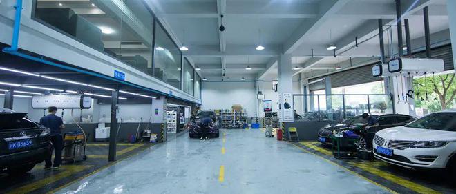 新车第二次保养有哪些项目？内行人：不懂这些小心被坑！(图1)