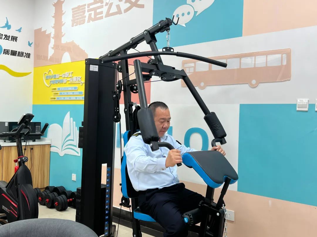 一份特殊的礼物送给“城市摆渡人”(图3)