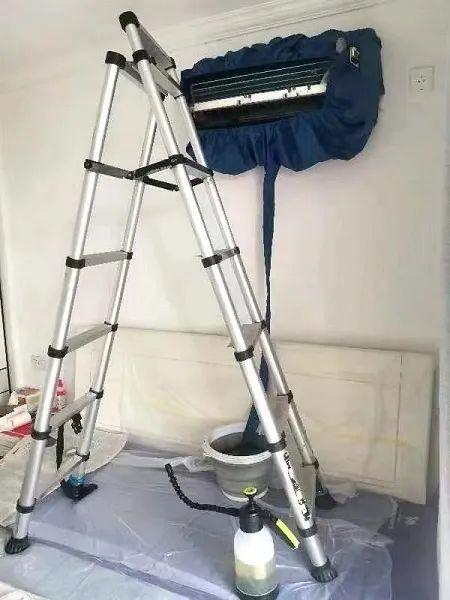 金山男子清洗空调刚打开滤网一只黑影飞出！内机里还有“尸体”…