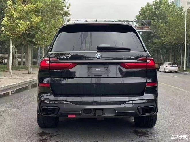 23款宝马X7国6现车低于成本价急售(图3)