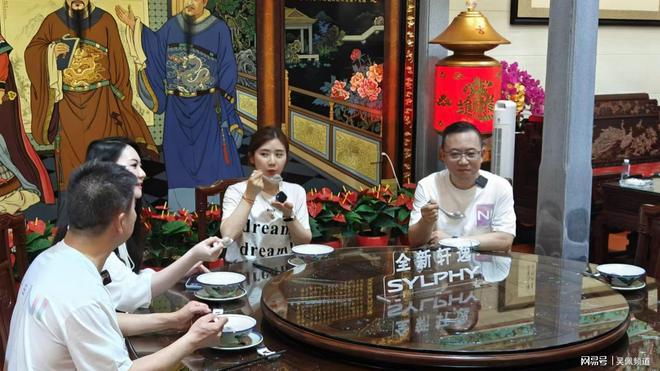 十万级合资家轿都给你配通风座椅了轩逸就是这么卷(图16)