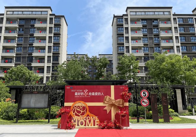 望湖玫瑰园售楼处丨望湖玫瑰园首页丨2024最新房价(图2)