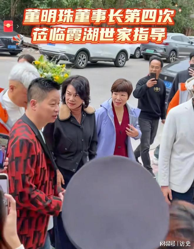 董明珠现身服装直播间！不卖空调卖衣服！这才是女企业家的大格局(图3)