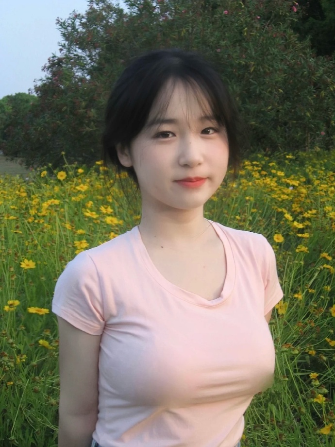 女人趟在桌子上让马日-女人趟在桌子上让马日手机版V