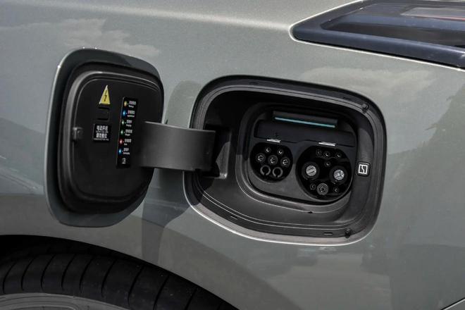 养一台极氪001一年需要多少钱？家用值得入手吗？(图11)