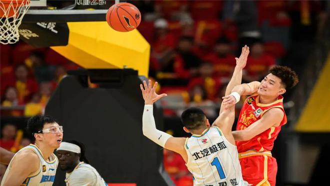 清理门户！9名球员合同到期北京队3人或离队许利民霸气发声(图2)