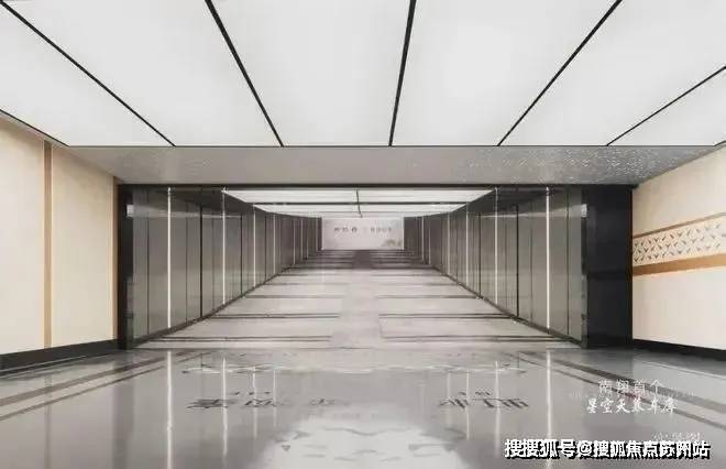 虹桥璀璨领峯(营销中心)首页网站-虹桥璀璨领峯销售中心(售楼处)-楼盘欢迎您-地址-价格-户型-小区环境-楼盘详情-交房时间-周边配套-售楼处电话(图7)