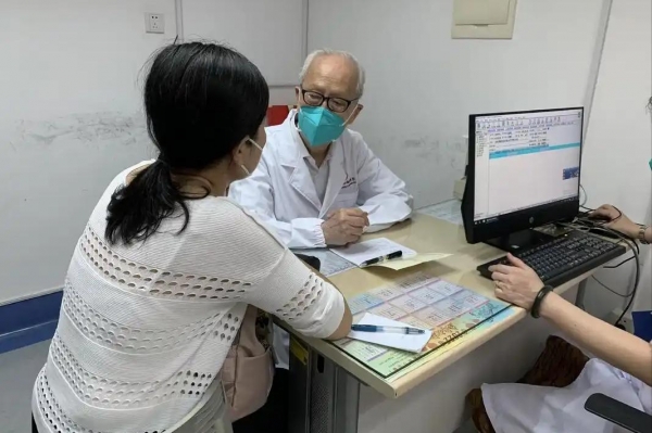 睡觉开风扇比空调更健康？医生辟谣：不实信息(图9)