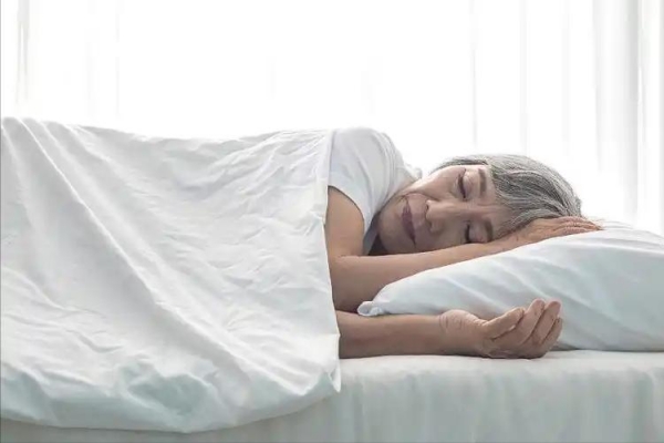 睡觉开风扇比空调更健康？医生辟谣：不实信息(图11)