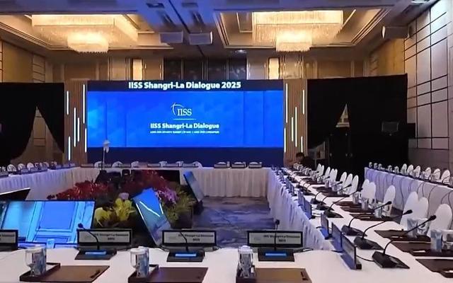 中方降级参会美防长下挑战书四航母对峙亚太菲口风又变了(图5)