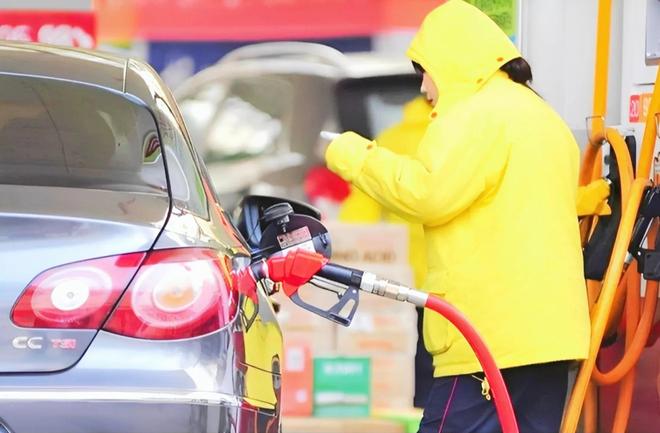 养一辆12万的油车与12万的电车5年的花费成本差距有多大？干货(图4)