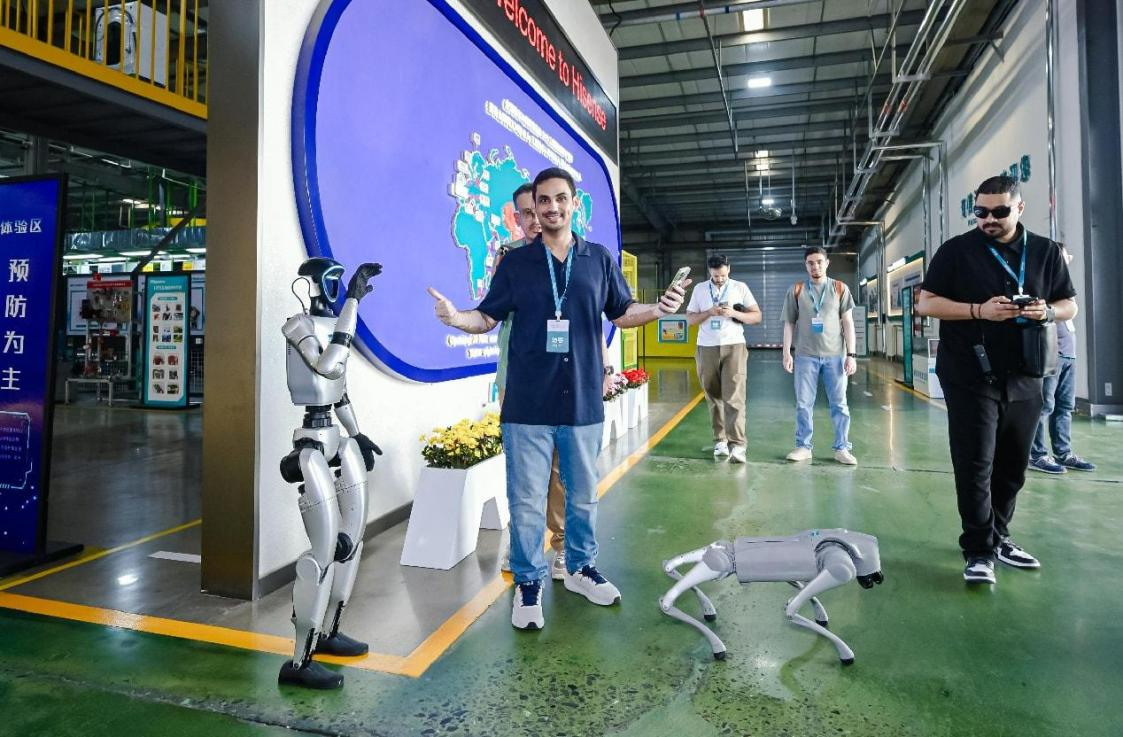 中东知名博主体验中国智造(图2)