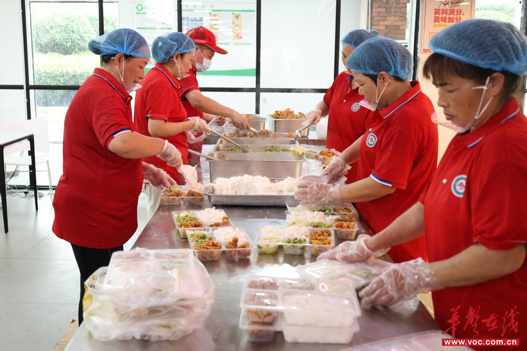 暖心迎“新”湖南电子科技职业学院全力保障2025级新生入学(图3)