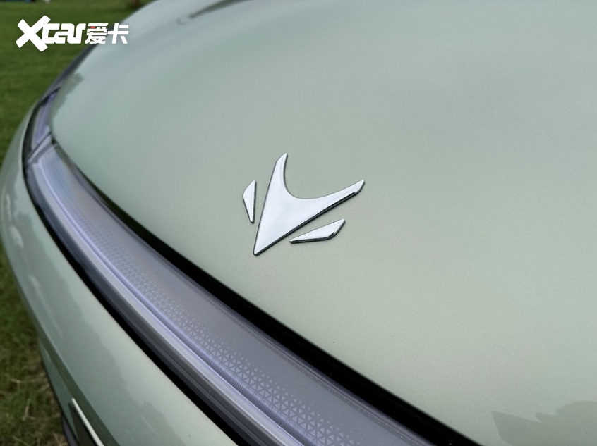 极狐T1试驾体验：10万内纯电小车的超值之选(图2)