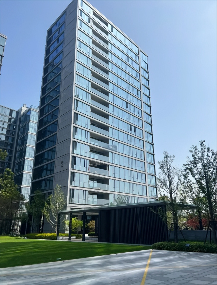 苏州绿城凤起潮鸣双湖芯的顶豪样本优势与隐忧并存(图3)