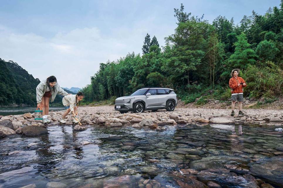 带娃更从容自在！2025款EV5两大优势助力家庭出行(图3)