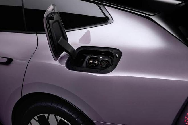 奥迪E5Sportback：选配灵活+长期用车成本更亲民(图4)