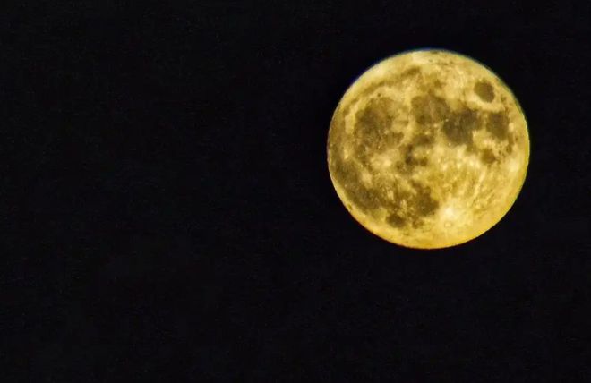 为什么说“十五的月亮十六圆”？90%的人都答不上来(图1)