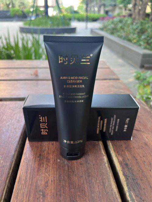 洗面奶干皮推荐终极指南：八大氨基酸洁面哪款清洁效果好(图2)