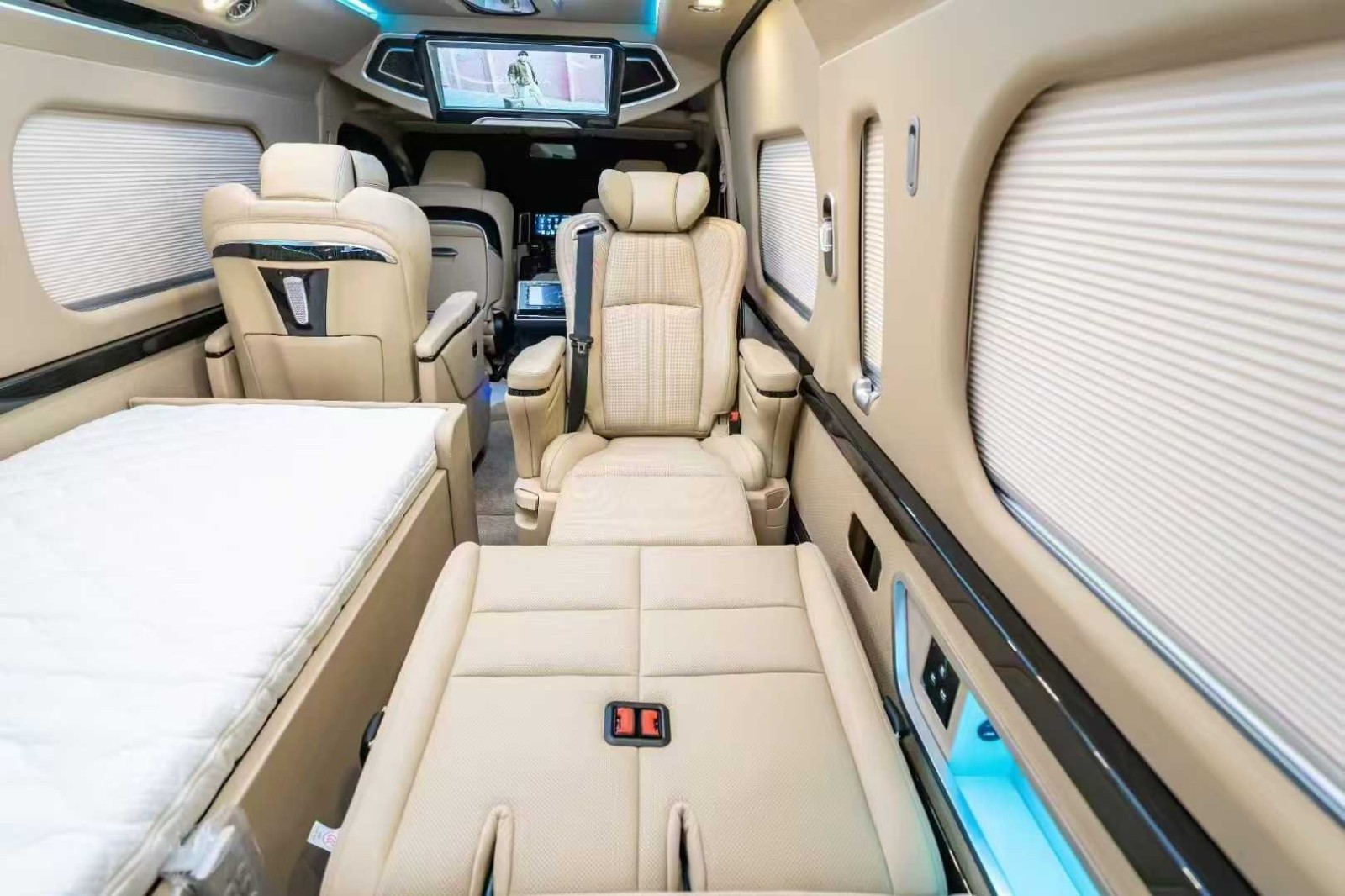 2024款进口丰田海狮商务海狮MPV价格(图5)