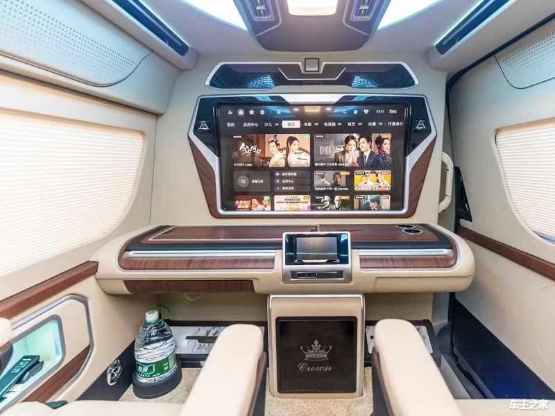 2024款进口丰田海狮商务海狮MPV价格(图6)