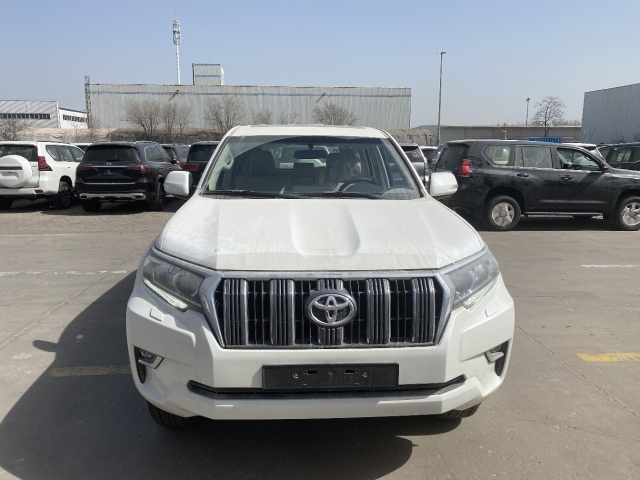 2024款丰田霸道2700VX港口最新落地报价欢迎来电详询