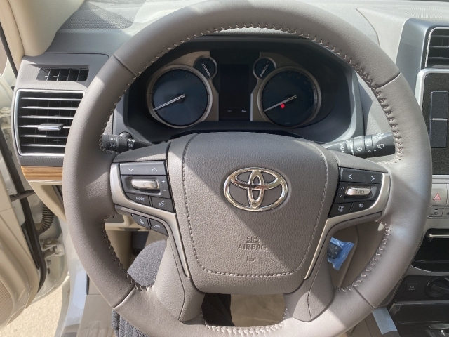 2024款丰田霸道2700VX港口最新落地报价欢迎来电详询(图3)