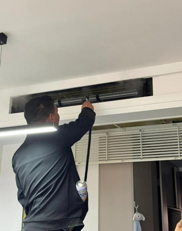 为啥越来越多人给客厅装挂机空调？我亲身体验后发现是真的香！(图8)