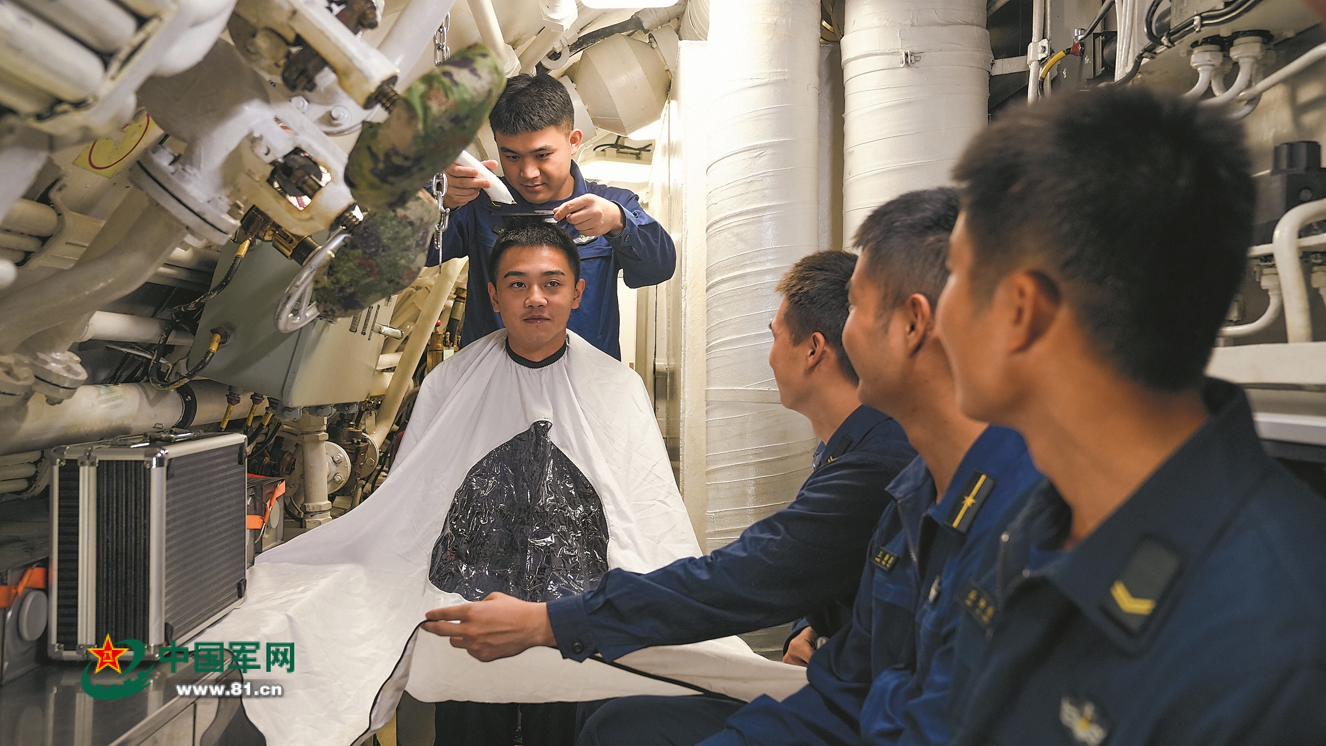 “龙宫”理发店见证训练之变、装备之变、本领