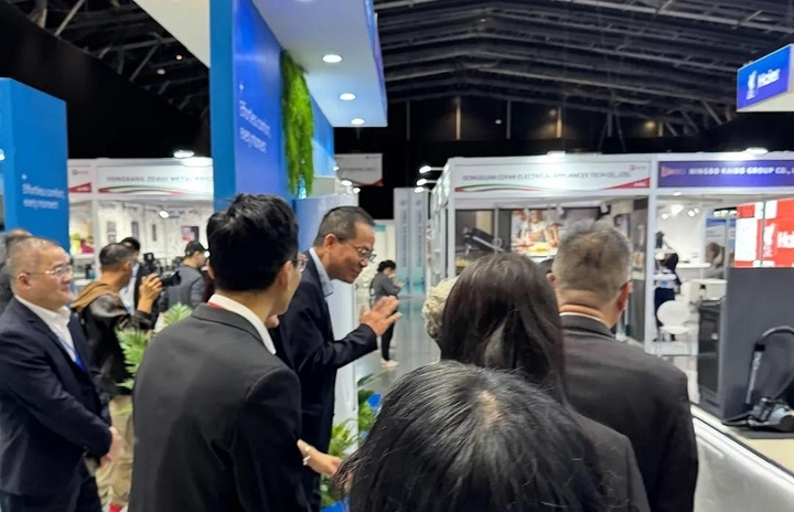 再赴中东共绘新章飞利浦空调亮相中东家电电子展(图7)