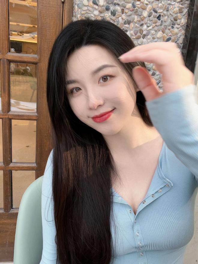 6款氨基酸洗面奶实测温和清洁持久保湿学生党平价推荐告别紧绷