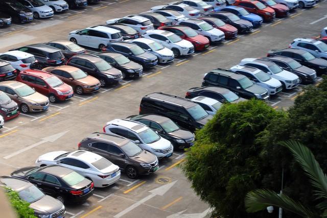 换了3辆二手车后悟了：买这个车龄最划算十年以上老车慎入！