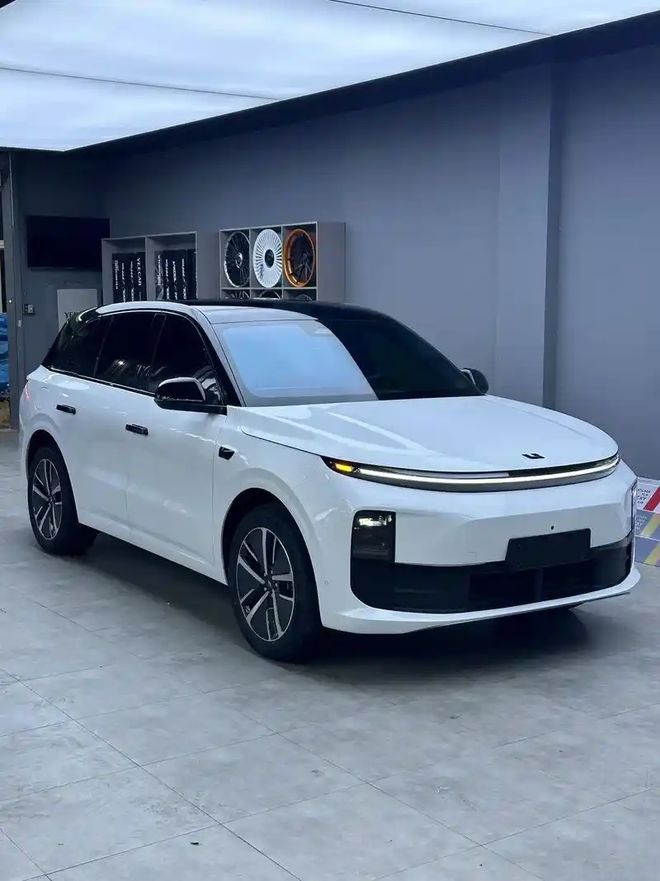 2025养车真相：新能源车比燃油车省一半？别被保养套路坑了(图2)