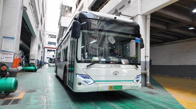 暖风已就位！千余辆公交已完成清洁保养