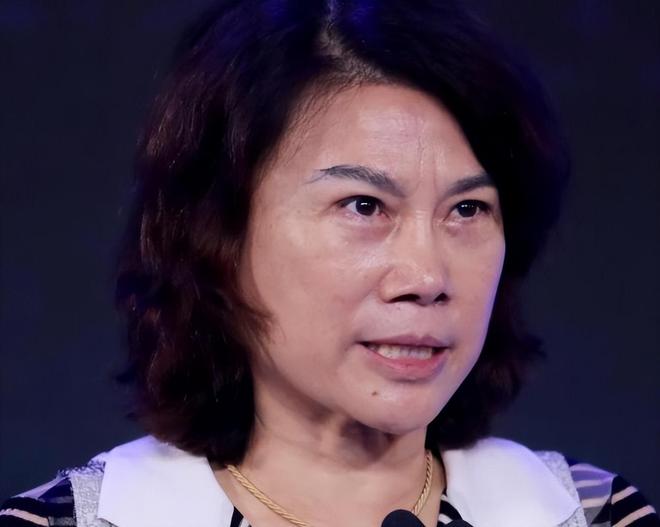 十亿赌约12年后董明珠再破天花板让雷军和整个商界沉默了(图8)