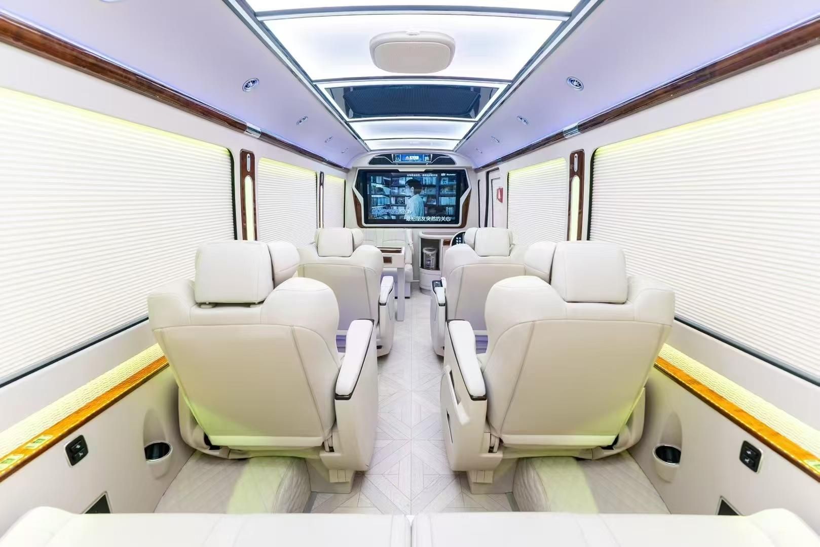 红旗国悦(11座)多少钱红旗国悦11座参数图片(图3)